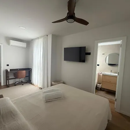 Appartement New Spacious 2br - Canteras - Side Sea View - 2 Bathrooms - Ac - Parking *